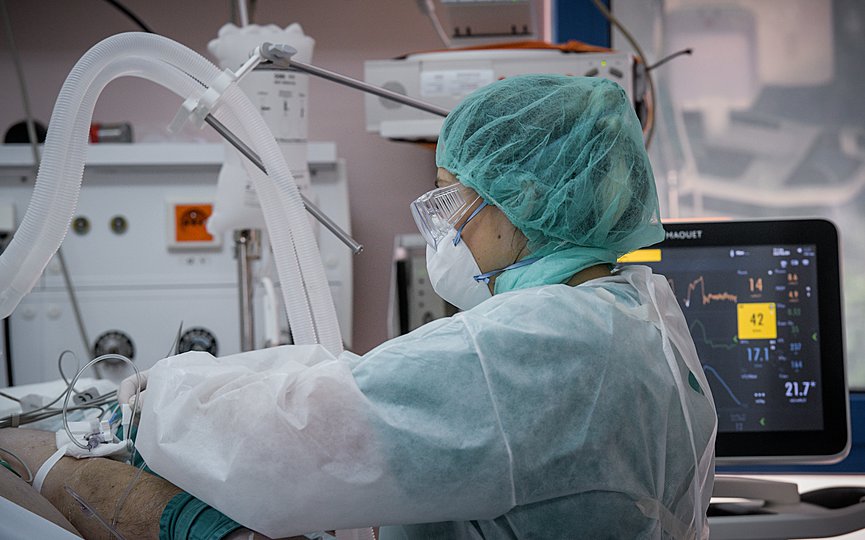 Greece Adding More ICU Beds, Boosting Health Care During COVID19 The National Herald