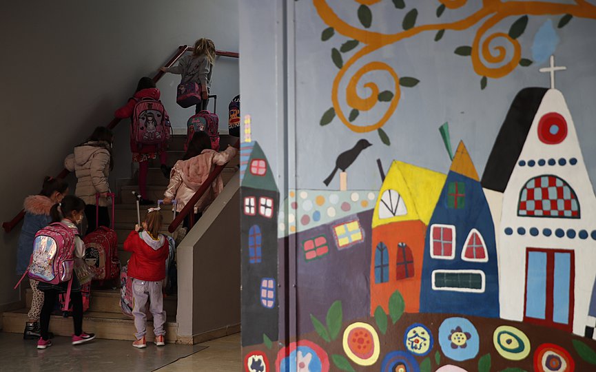 Greece's Schools to Reopen Jan. 10 with More COVID-19 Testing